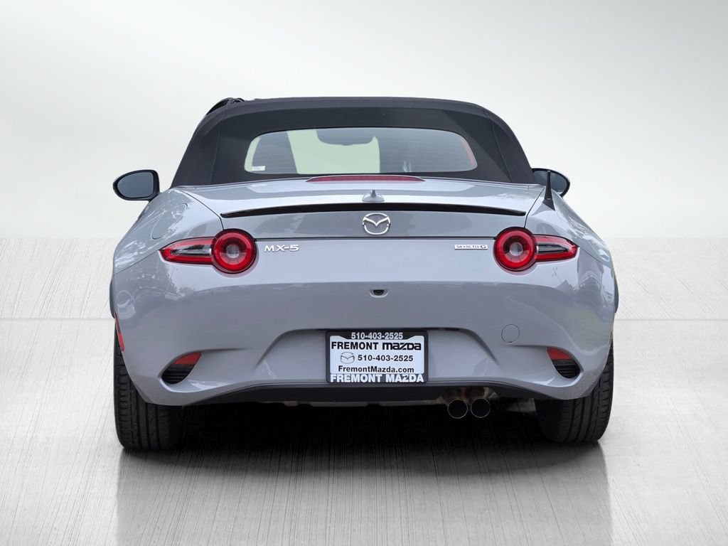 Certified 2024 MAZDA MX-5 Miata Club RWD image 6