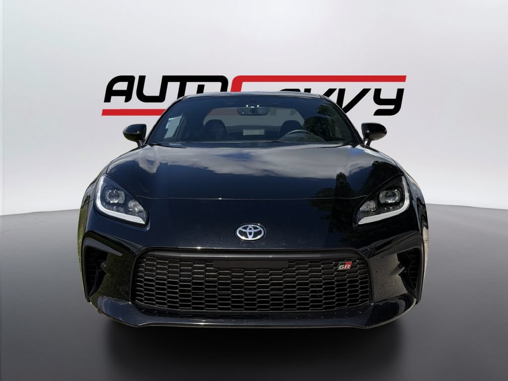 Used 2025 Toyota GR86 Premium w/ ALL Weather Mat Package (TMS) RWD image 2