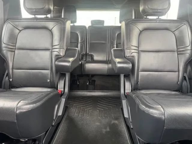 Used 2023 Lincoln Navigator L Reserve AWD/4WD image 20