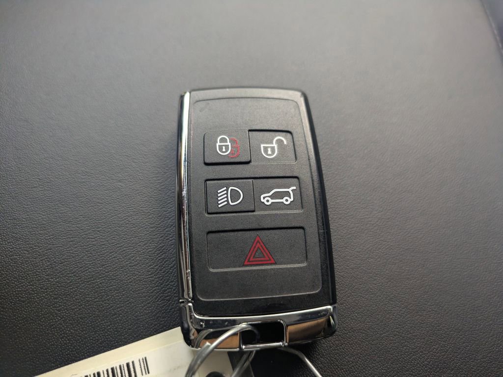 Used 2023 Land Rover Range Rover SE AWD/4WD image 33