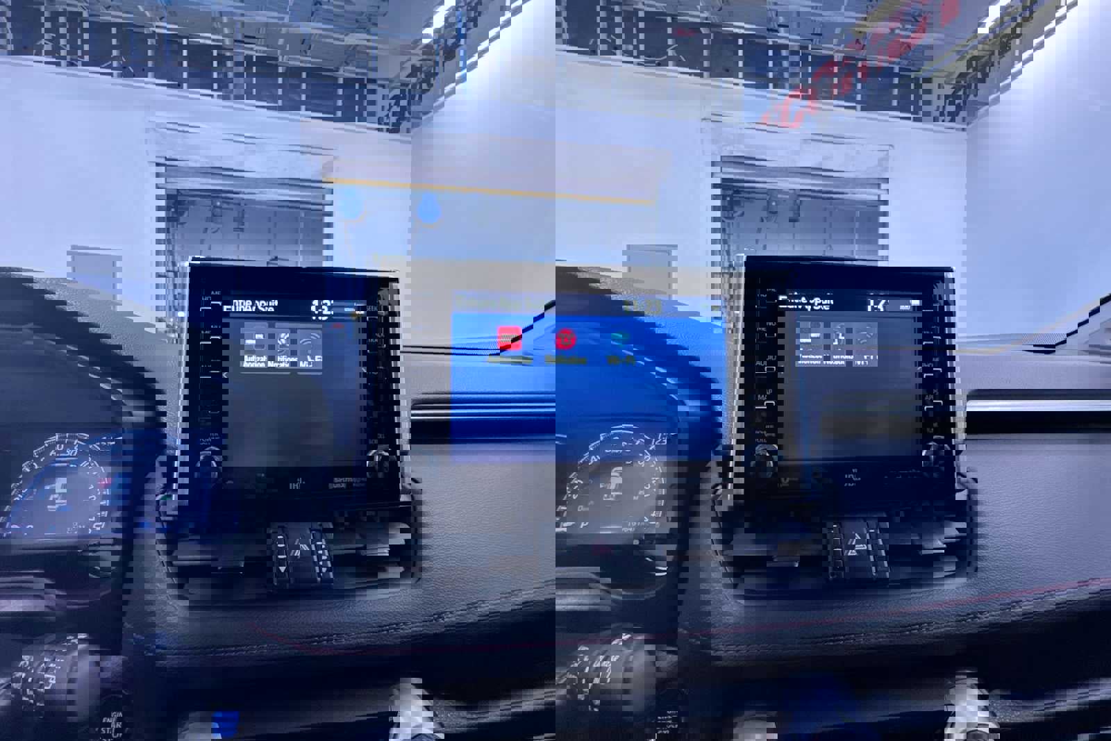 Used 2020 Toyota RAV4 TRD Off-Road image 25