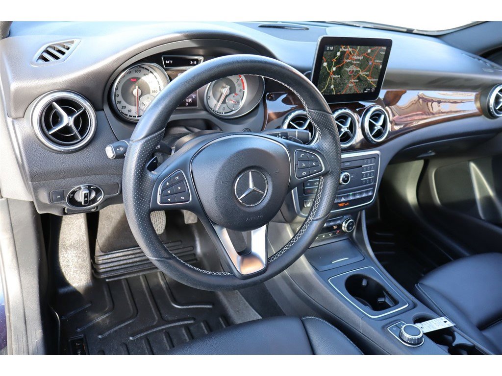 Used 2017 Mercedes-Benz GLA 250 4MATIC image 19