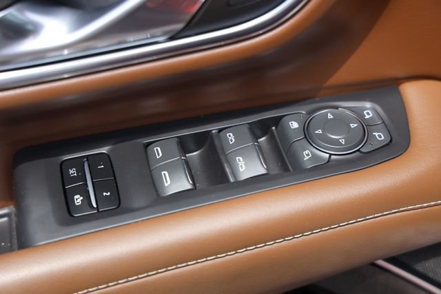 Used 2024 Chevrolet Tahoe High Country AWD/4WD image 24