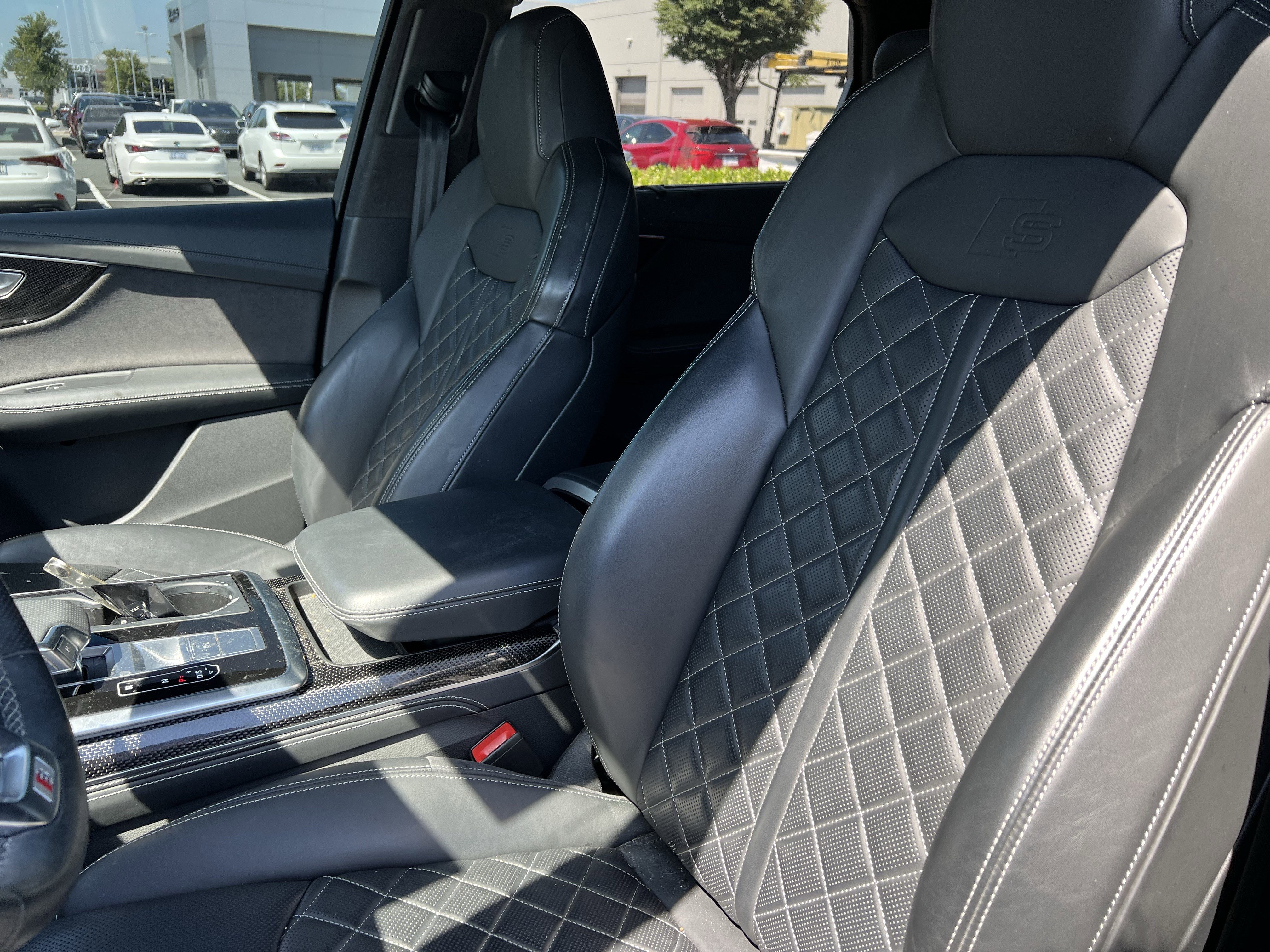 Used 2023 Audi SQ7 Prestige AWD/4WD image 16