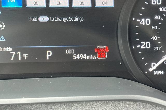 Certified 2026 Toyota Sienna XLE FWD image 31
