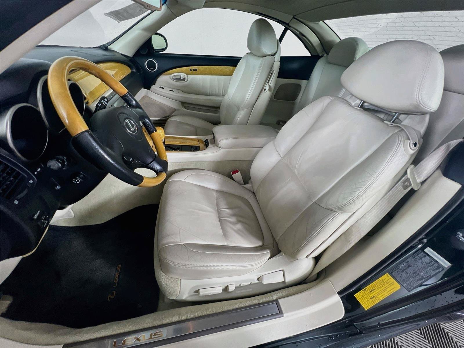 Used 2002 Lexus SC 430 Convertible RWD image 23