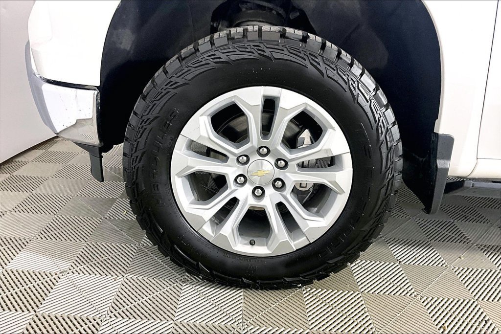 Used 2023 Chevrolet Silverado 1500 LTZ w/ LTZ Convenience Package II AWD/4WD image 7