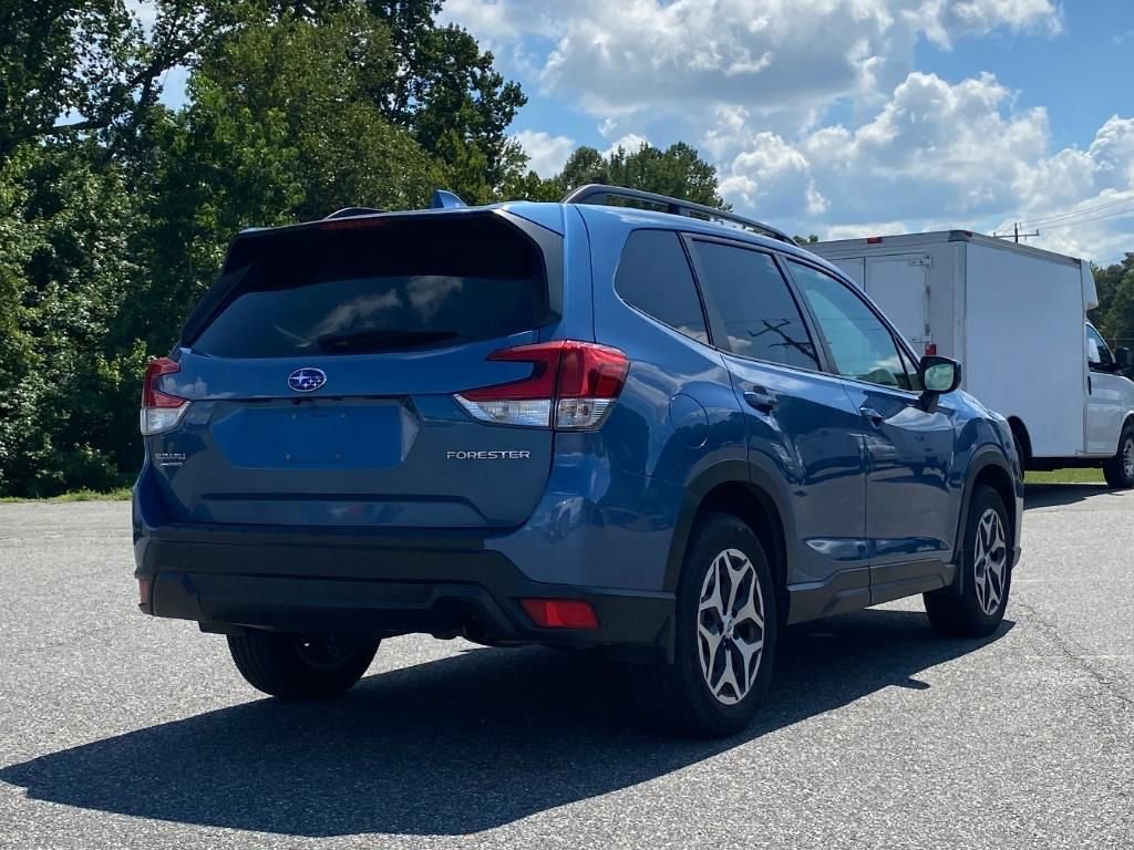 Used 2021 Subaru Forester Premium AWD/4WD image 4