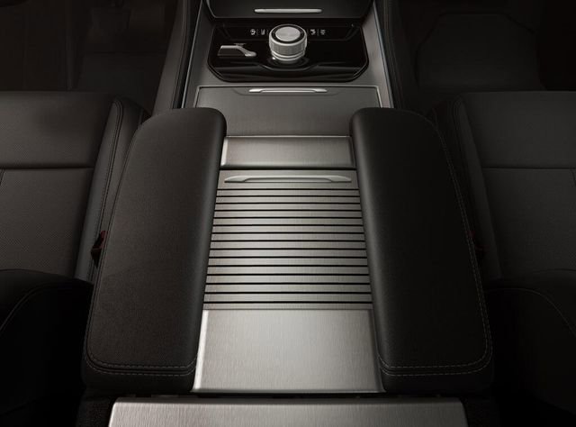 New 2026 Jeep Grand Wagoneer L 4WD w/ Premium Group I image 4