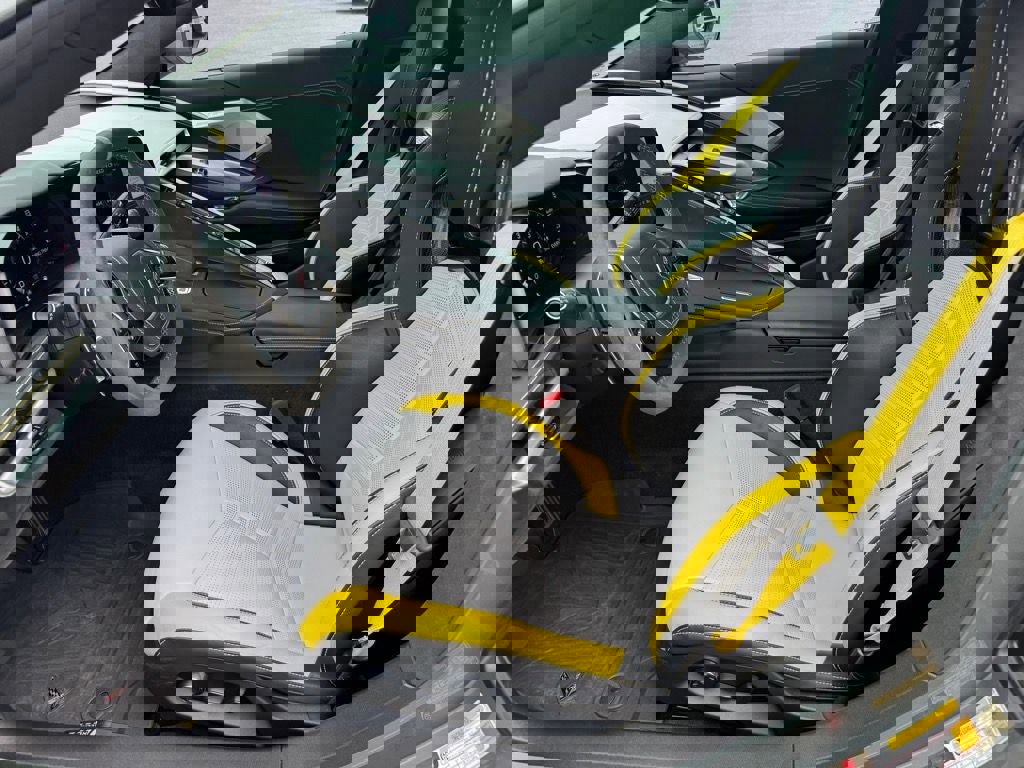 Used 2022 Chevrolet Corvette Stingray Premium Conv w/ Z51 Performance Package image 9