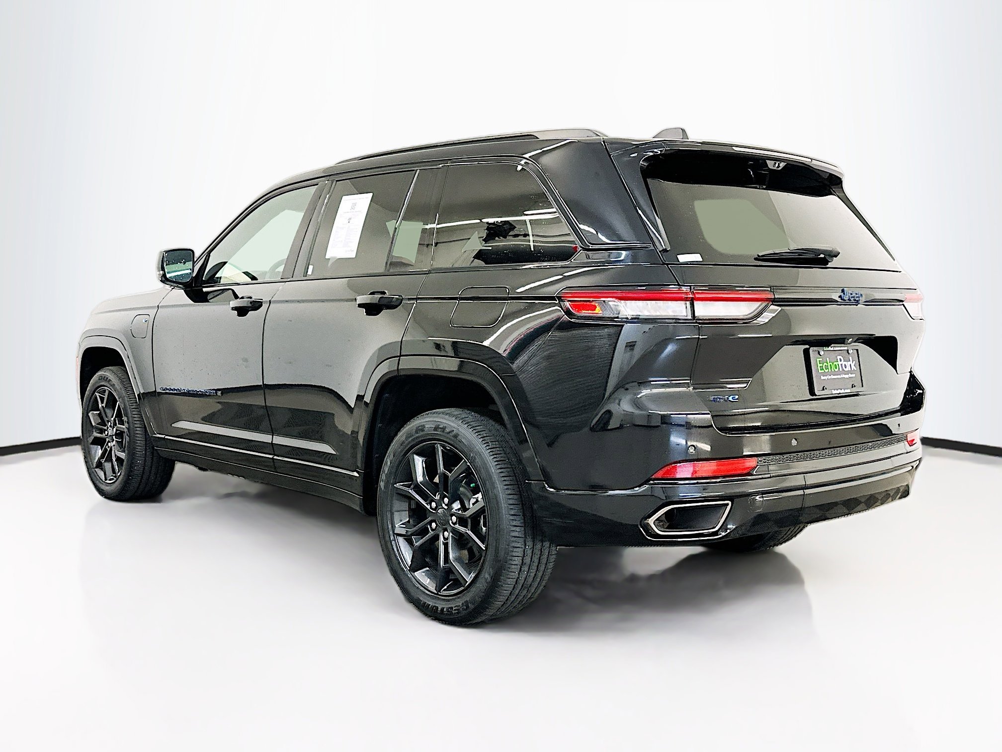 Used 2024 Jeep Grand Cherokee Limited 4xe image 5