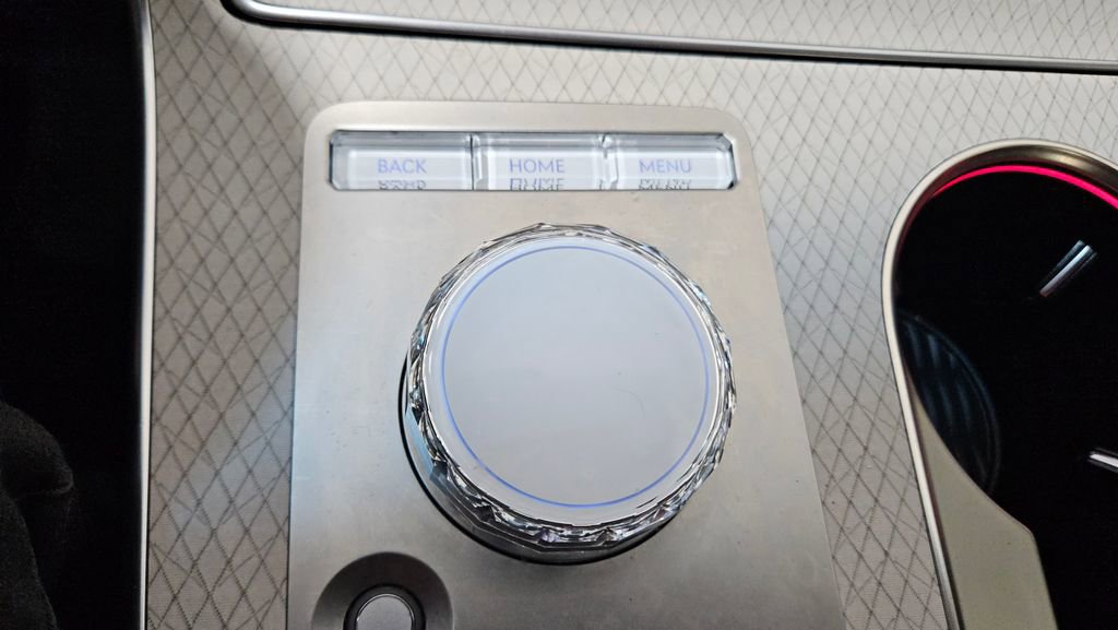 Used 2025 Genesis GV80 2.5T Prestige image 30