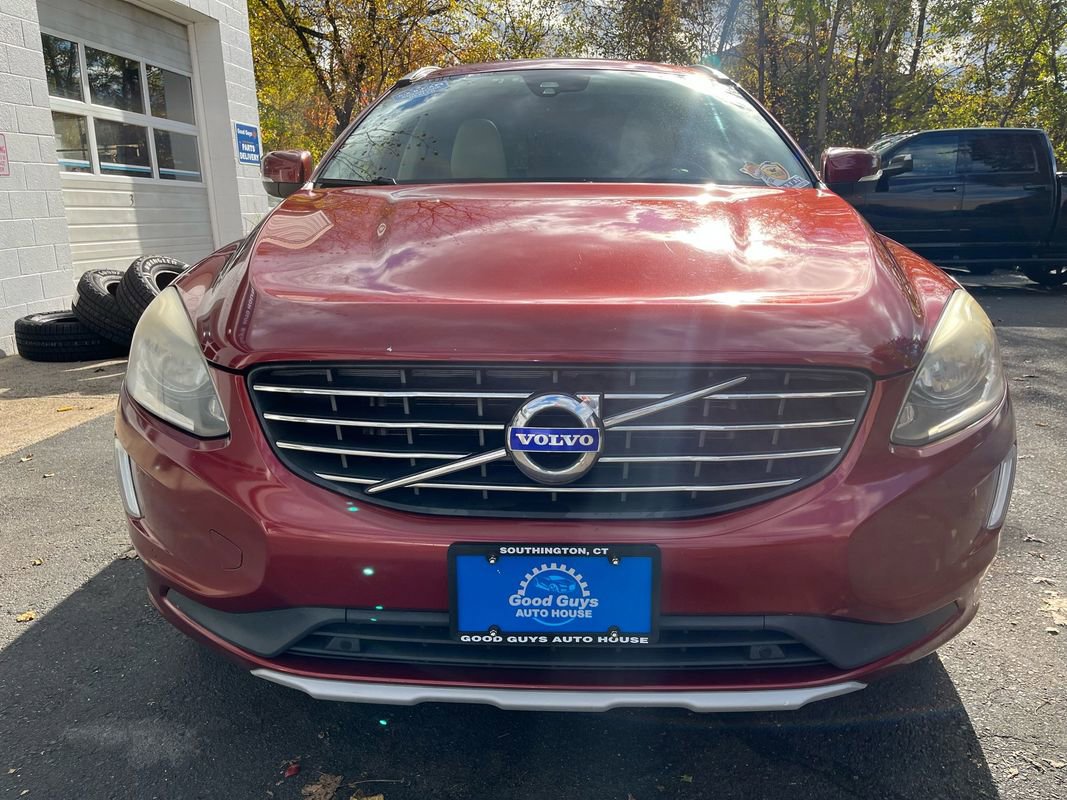 Used 2016 Volvo XC60 T6 w/ Proximity Package image 26