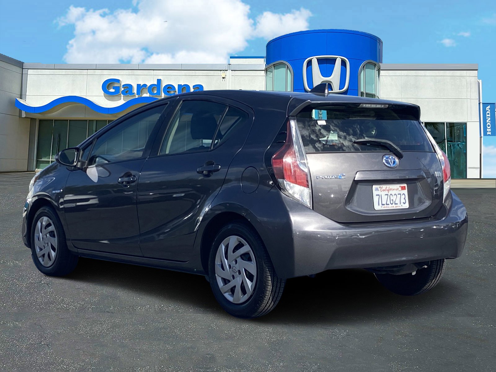Used 2015 Toyota Prius C Four image 4