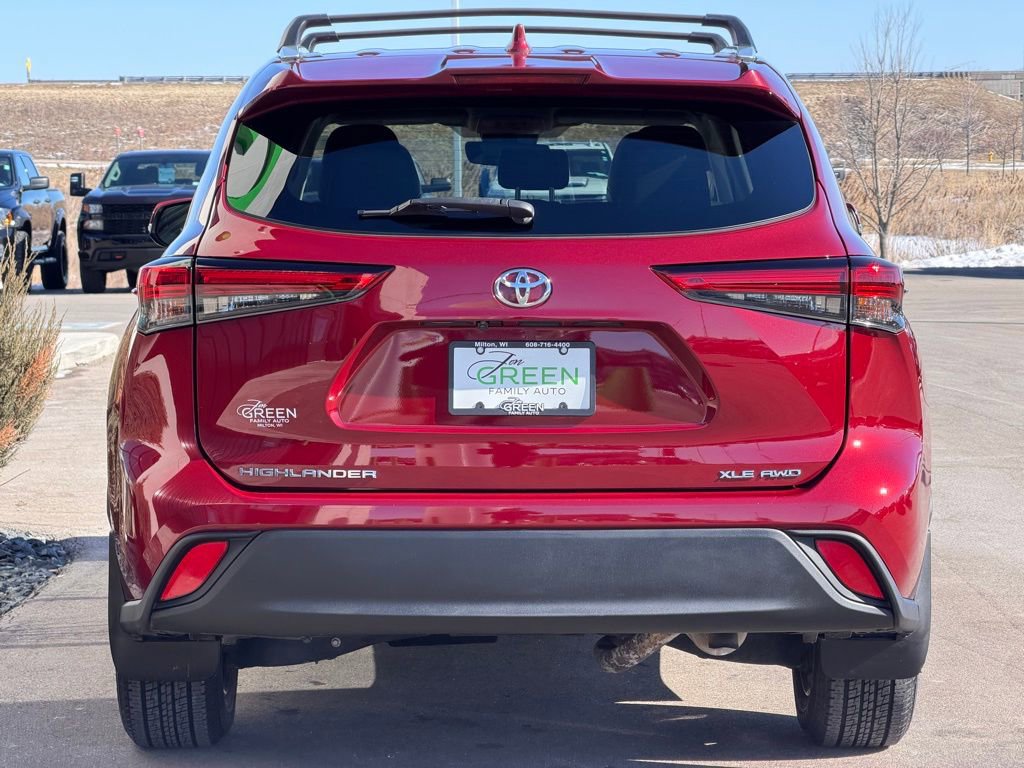 Used 2022 Toyota Highlander XLE image 8