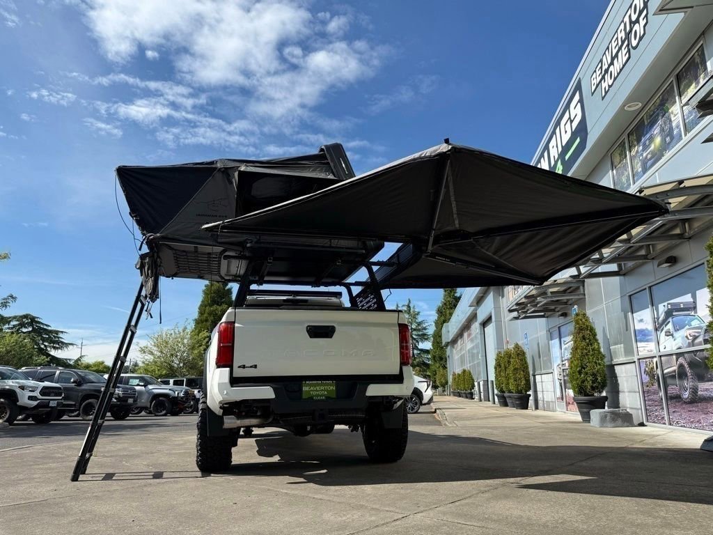 Used 2024 Toyota Tacoma TRD Off-Road image 42