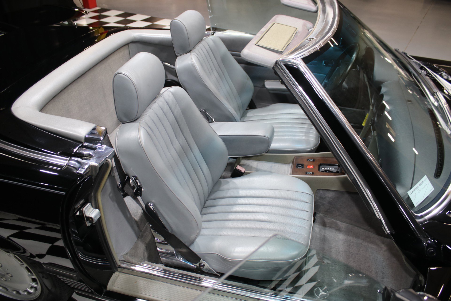 Used 1989 Mercedes-Benz 560 SL image 41