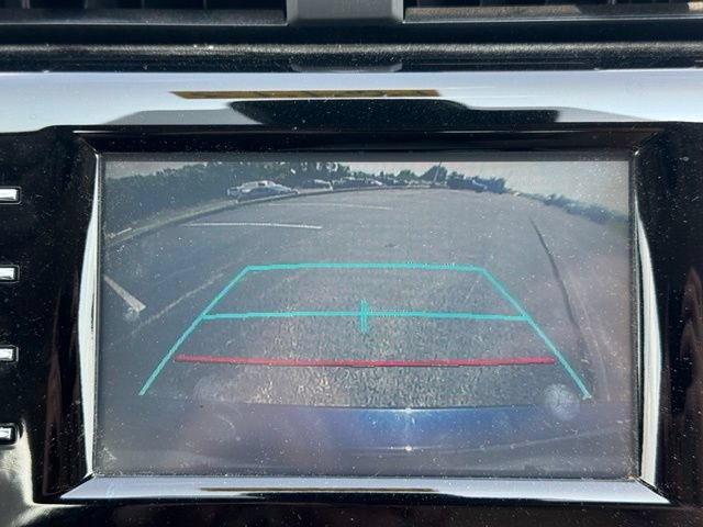 Used 2019 Toyota Camry LE FWD image 21