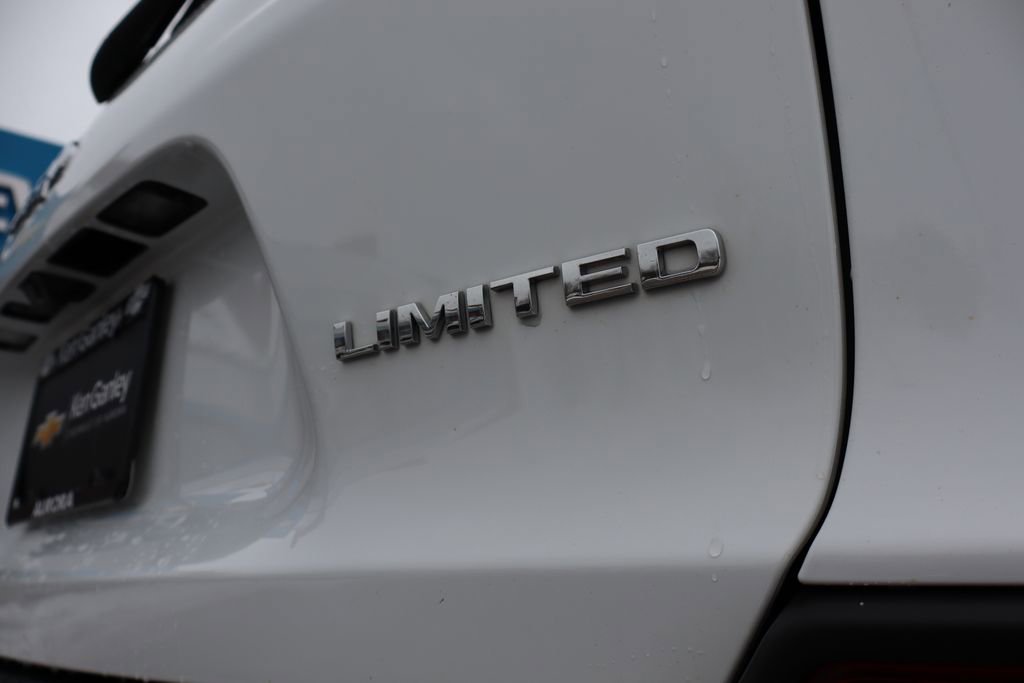 Used 2020 Jeep Cherokee Limited image 34