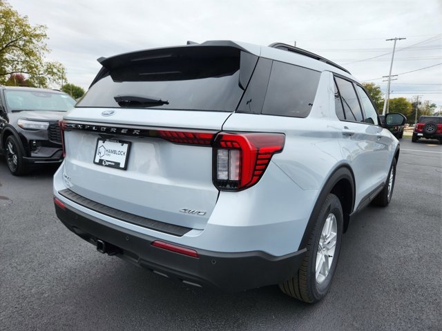 New 2026 Ford Explorer Active image 4