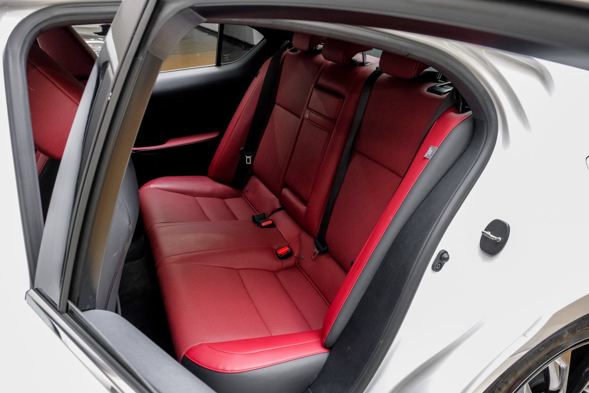 Used 2025 Lexus IS 350 F Sport RWD image 39