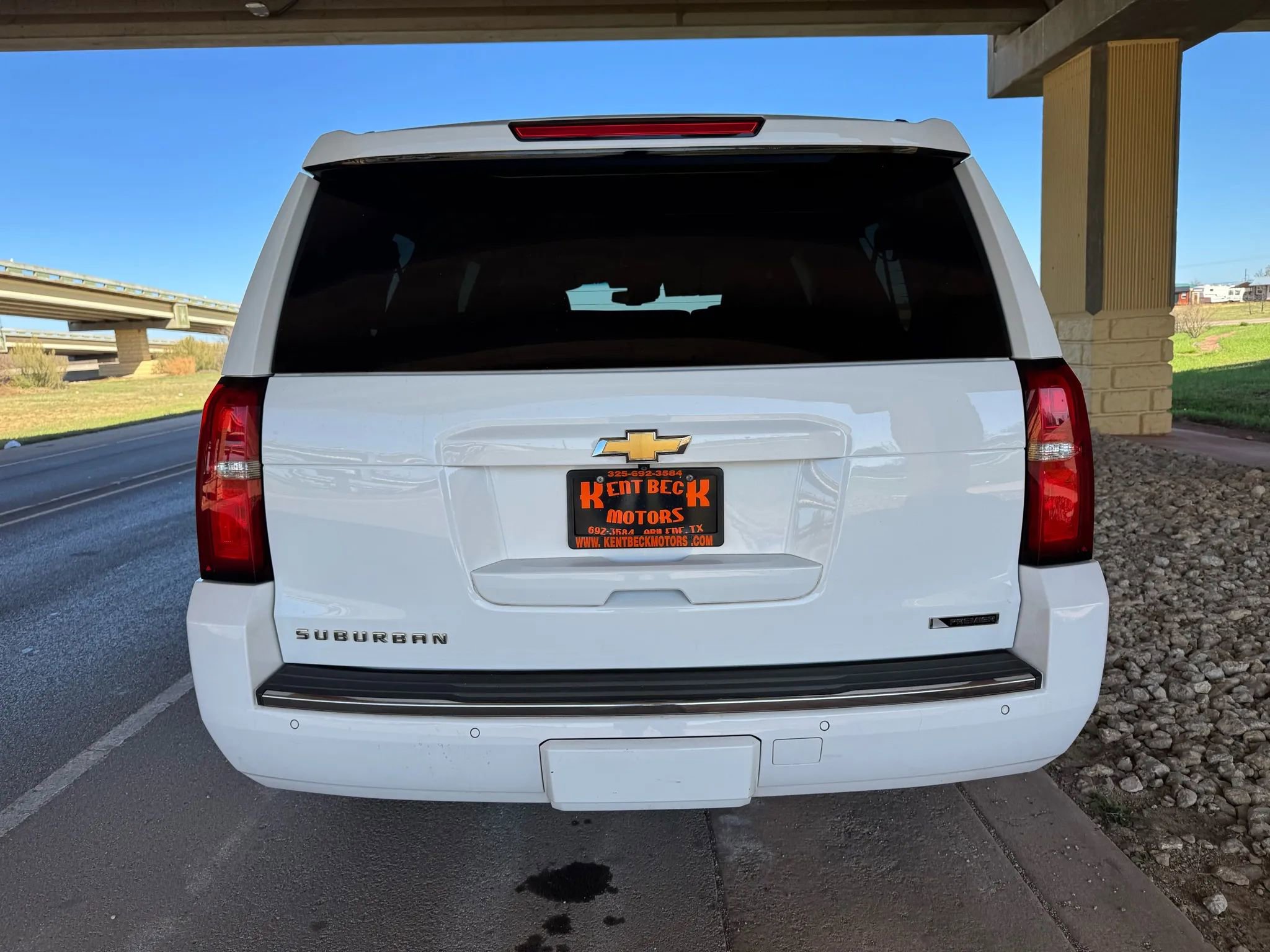Used 2018 Chevrolet Suburban Premier image 4