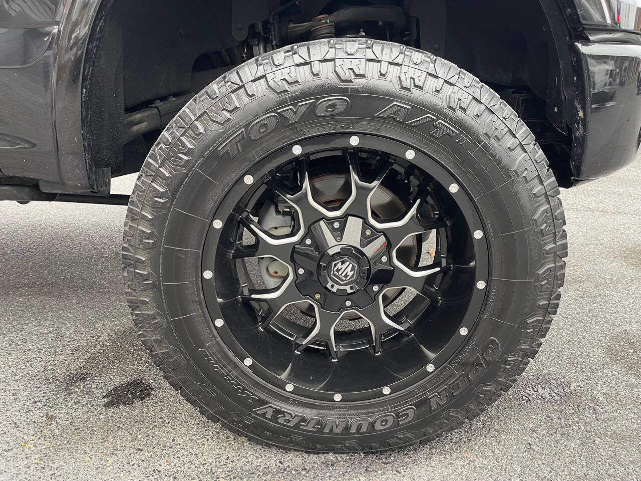 Used 2015 Ford F150 Platinum w/ Max Trailer Tow Package image 13