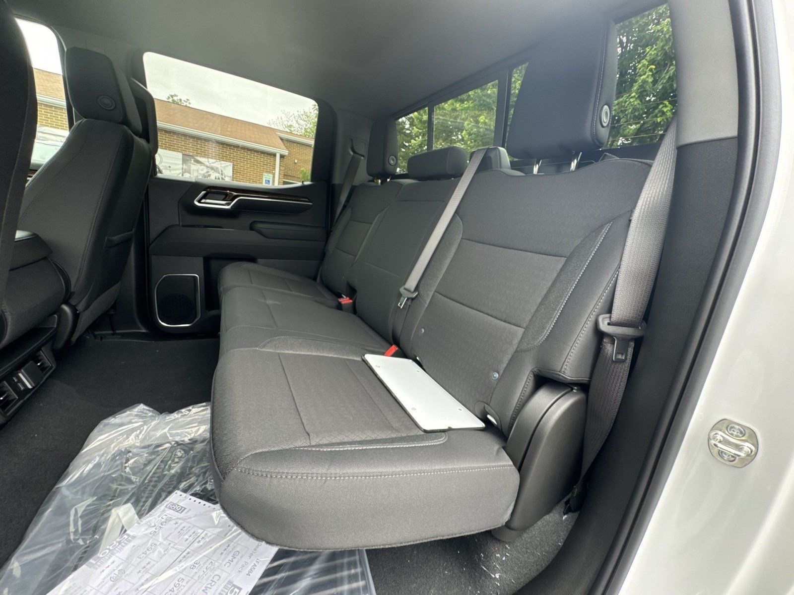 New 2026 GMC Sierra 1500 SLE w/ Preferred Package AWD/4WD image 23