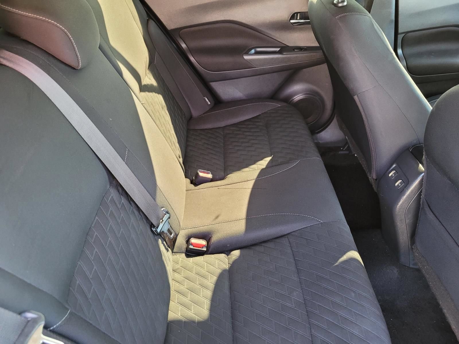 Used 2021 Nissan Kicks SV FWD image 11