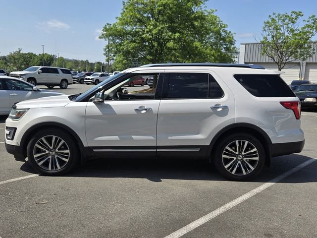 Used 2016 Ford Explorer Platinum image 2