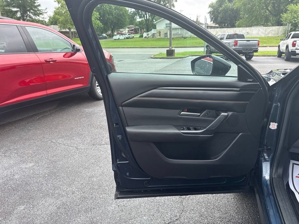 Used 2025 MAZDA CX-50 AWD 2.5 Hybrid w/ Premium Pkg image 19