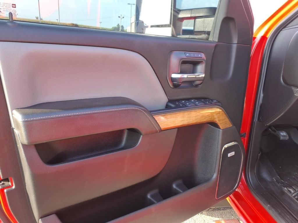 Used 2019 Chevrolet Silverado 2500 LTZ w/ Duramax Plus Package AWD/4WD image 11