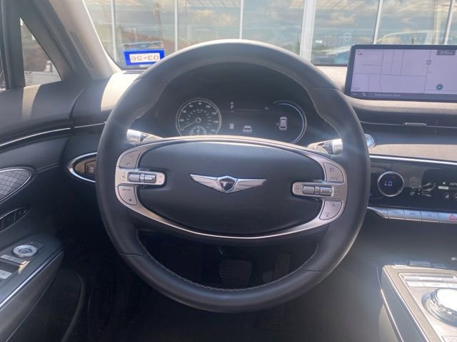 Used 2025 Genesis GV70 2.5T w/ Select Package AWD/4WD image 16