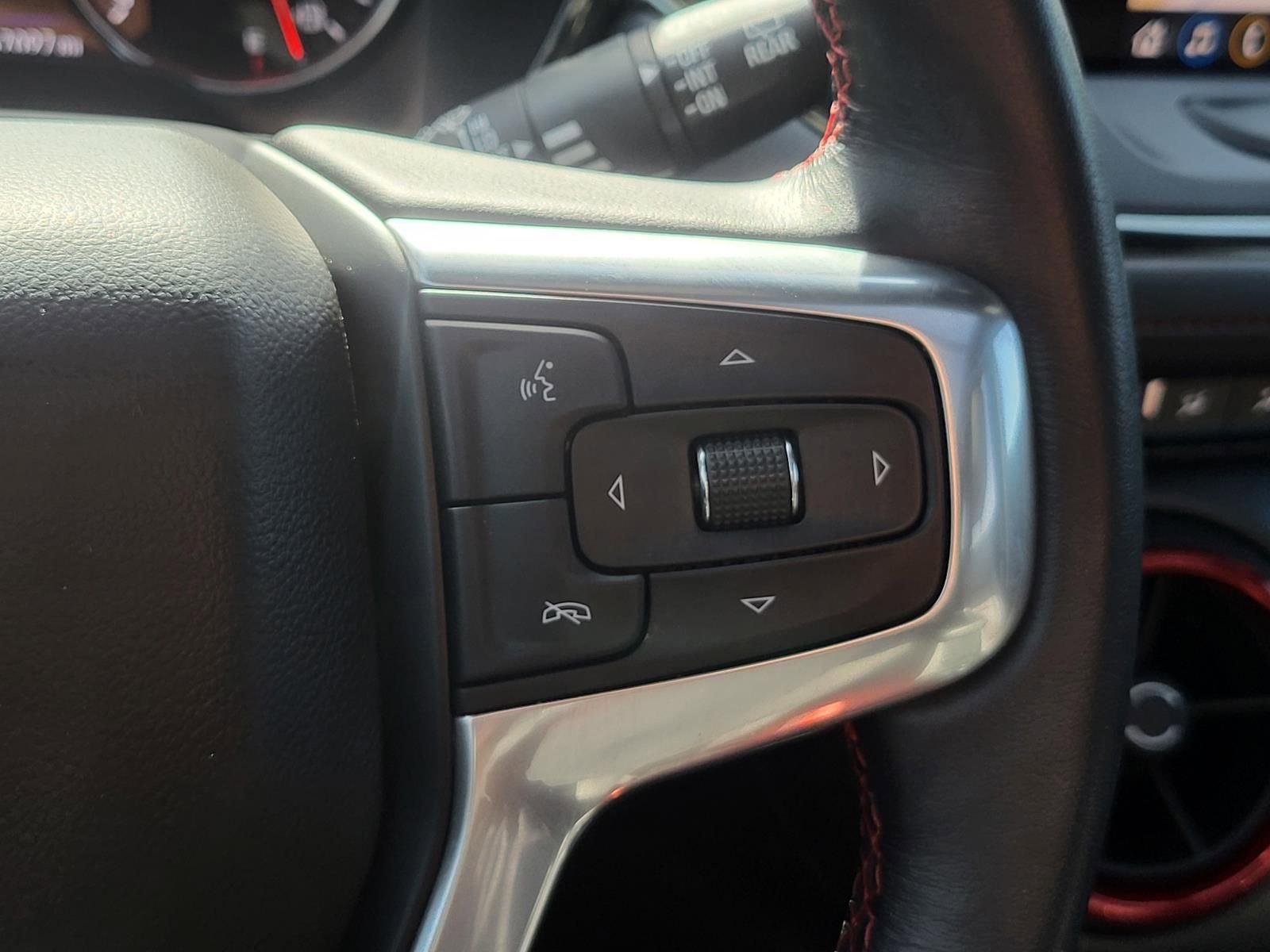 Used 2020 Chevrolet Blazer RS image 28