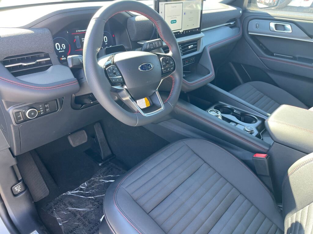 New 2026 Ford Explorer ST-Line image 6