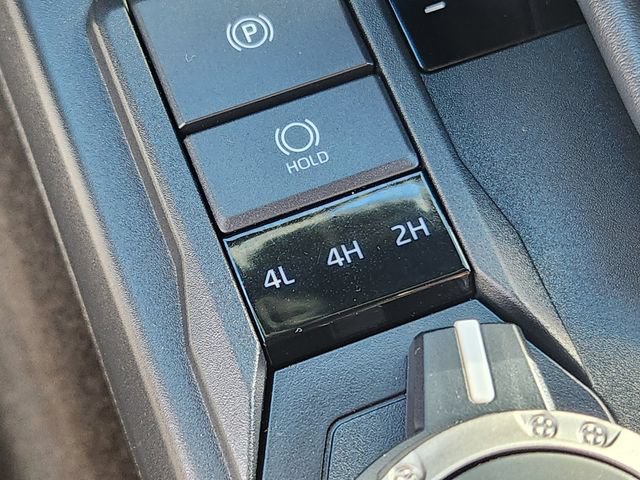 Used 2025 Toyota 4Runner SR5 AWD/4WD image 25