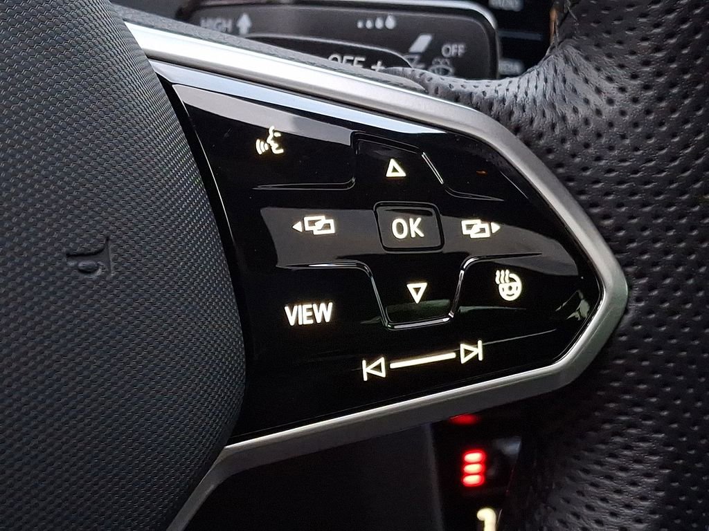 Used 2023 Volkswagen Arteon SEL Premium AWD/4WD image 18