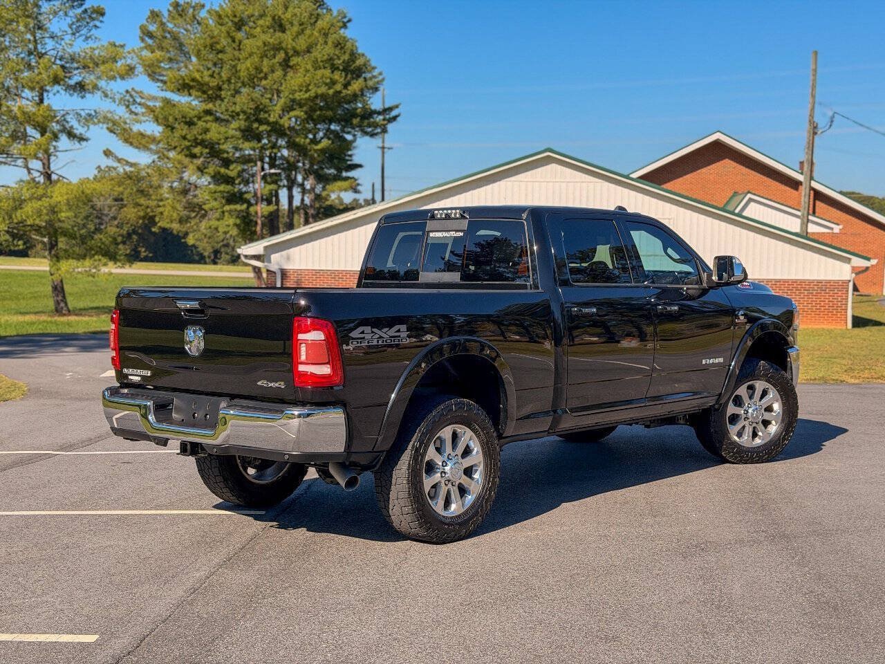 Used 2019 RAM 2500 Laramie AWD/4WD image 3