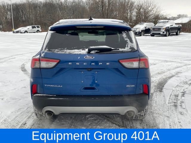 Used 2022 Ford Escape Titanium image 4