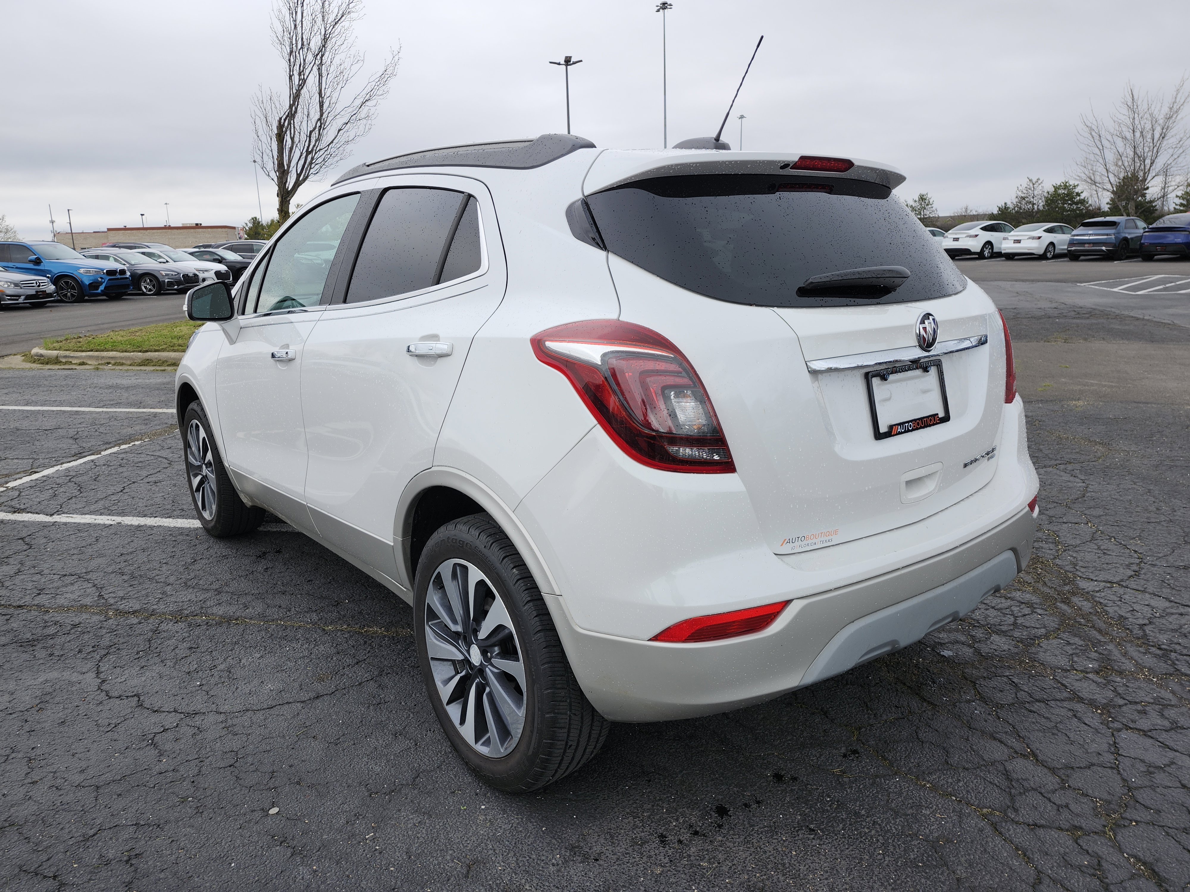 Used 2020 Buick Encore Essence AWD/4WD image 14