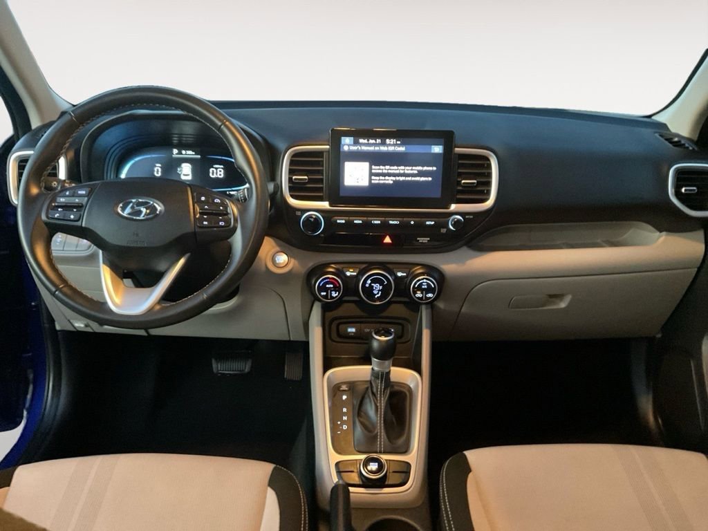 Used 2025 Hyundai Venue SEL FWD image 10