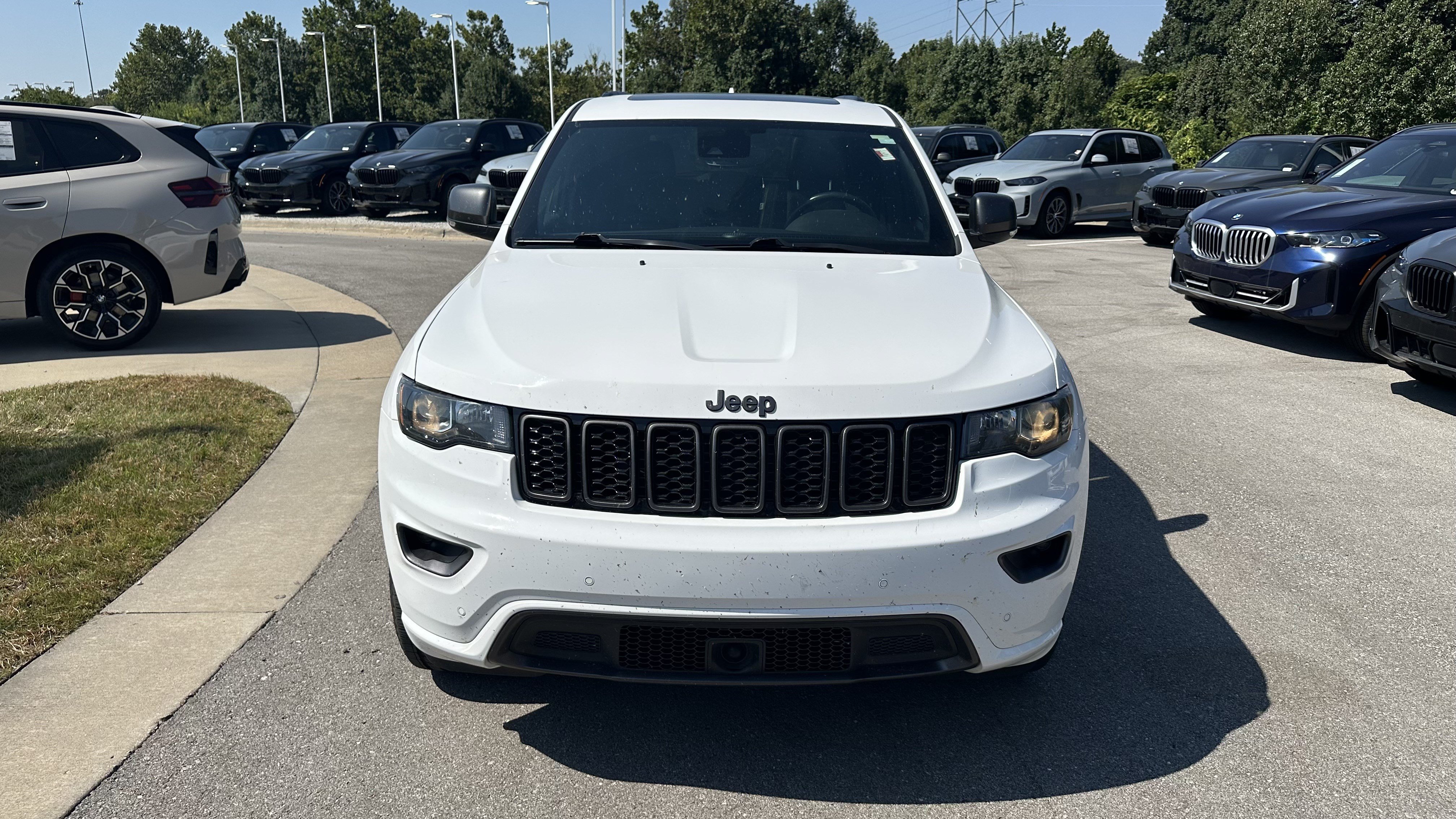 Used 2021 Jeep Grand Cherokee Limited w/ Quick Order Package 28K 80th AWD/4WD image 3