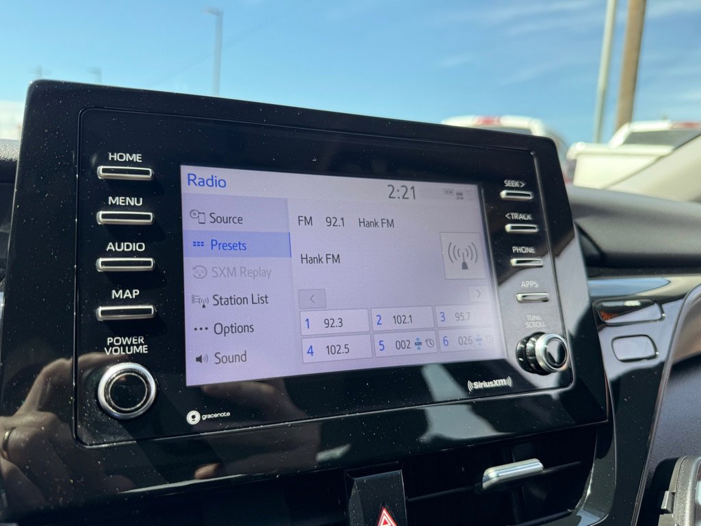 Used 2021 Toyota Camry LE FWD image 27