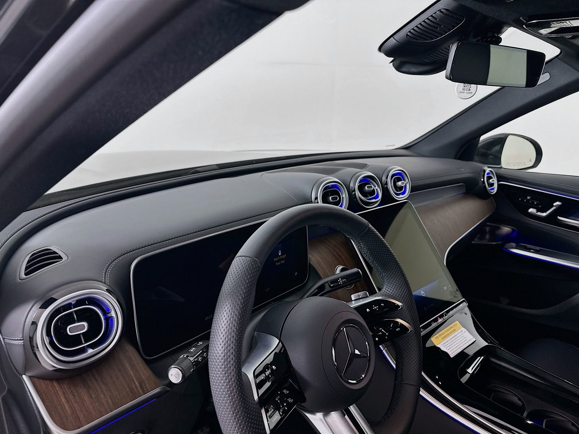 Certified 2025 Mercedes-Benz GLC 300 4MATIC image 10