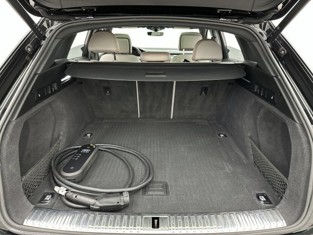 Certified 2024 Audi Q8 e-tron Premium Plus w/ Prestige Package AWD/4WD image 24