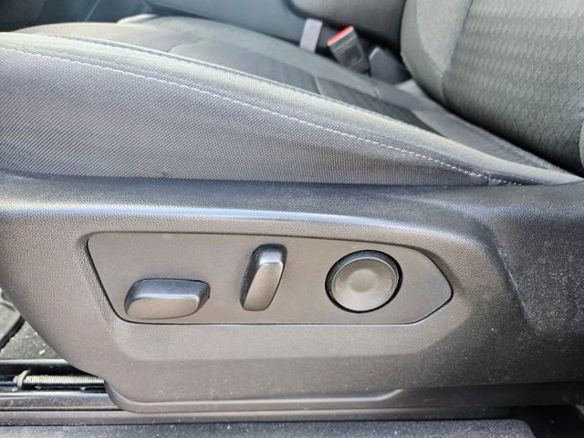 Used 2024 Chevrolet Silverado 1500 LT AWD/4WD image 9