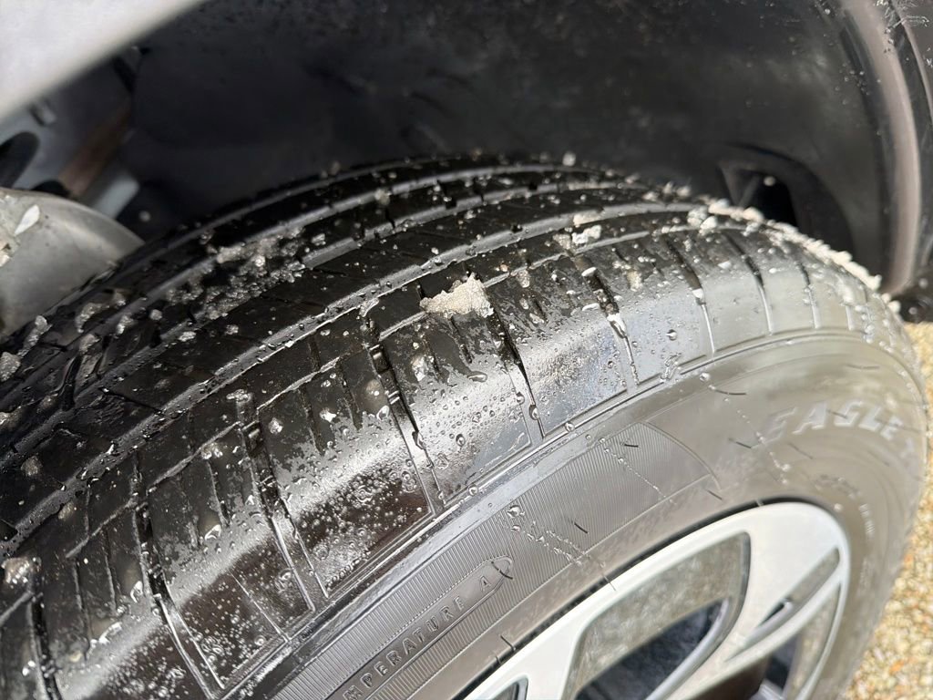 Certified 2025 Mercedes-Benz GLC 350e image 28