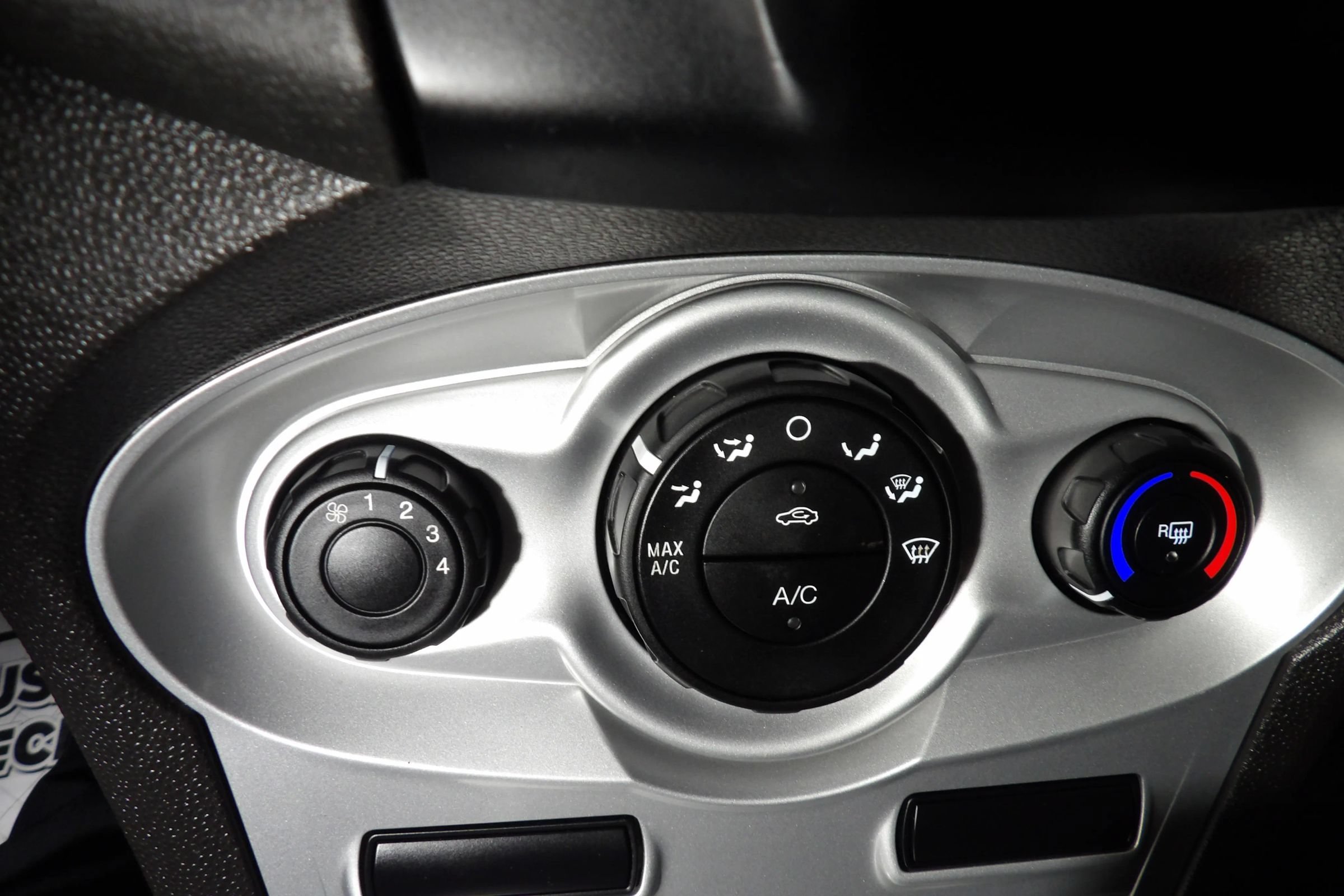 Used 2019 Ford Fiesta SE FWD image 13
