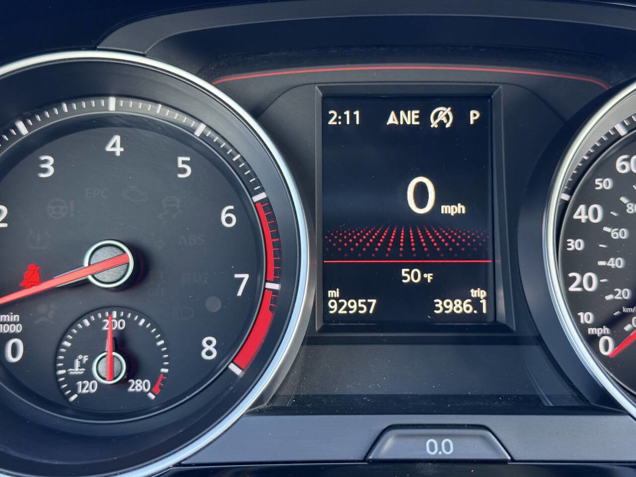 Used 2018 Volkswagen GTI SE image 27