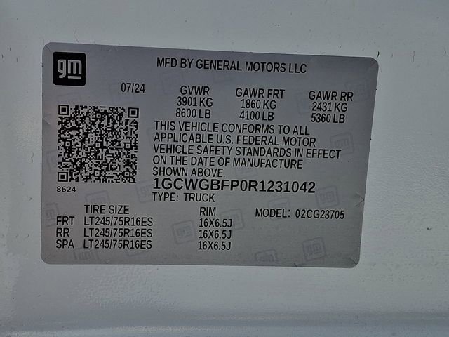 Used 2024 Chevrolet Express 2500 Extended image 27